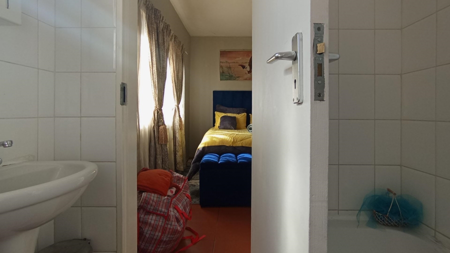 3 Bedroom Property for Sale in Waterkloof Glen Gauteng