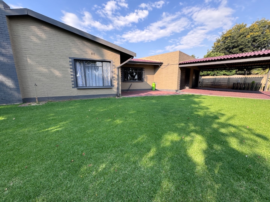 3 Bedroom Property for Sale in Three Rivers Gauteng