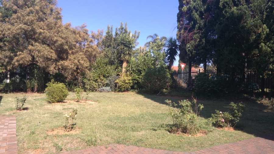 3 Bedroom Property for Sale in Heuweloord Gauteng