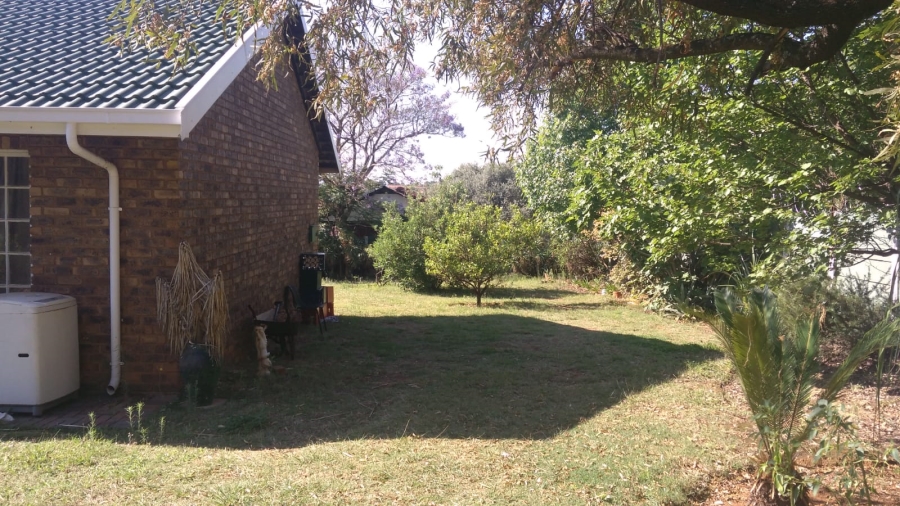 3 Bedroom Property for Sale in Heuweloord Gauteng