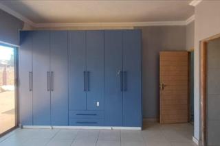 4 Bedroom Property for Sale in Karenpark Gauteng