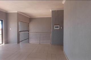 4 Bedroom Property for Sale in Karenpark Gauteng