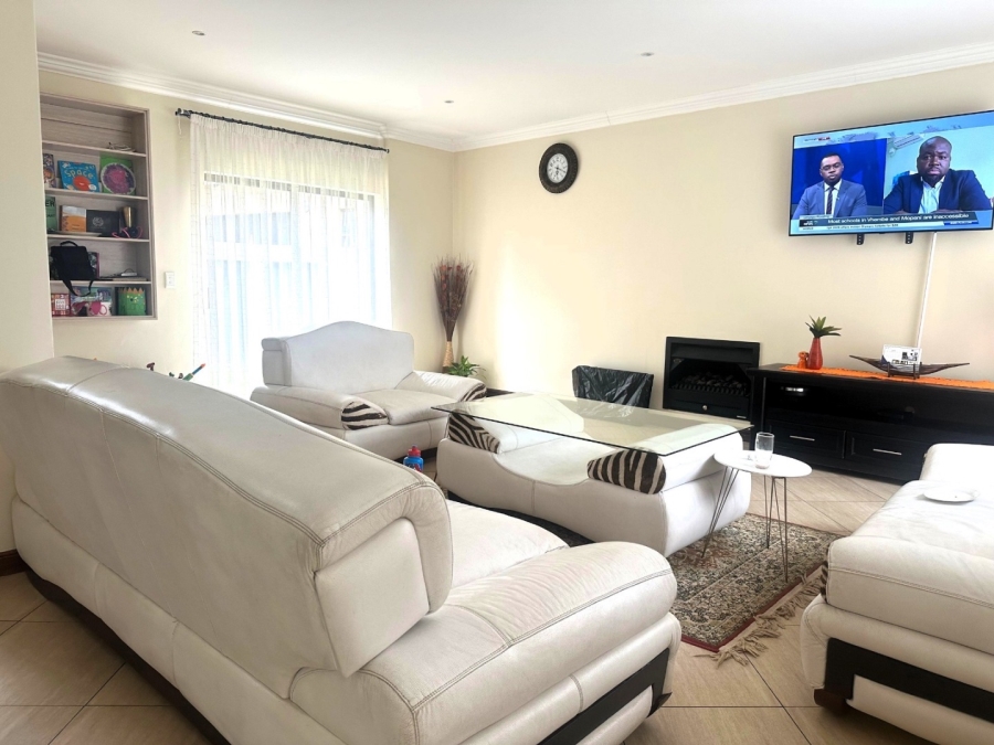 3 Bedroom Property for Sale in Newmark Estate Gauteng