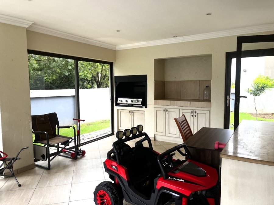 3 Bedroom Property for Sale in Newmark Estate Gauteng