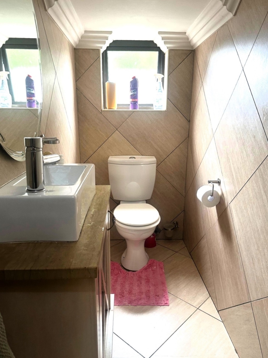 3 Bedroom Property for Sale in Newmark Estate Gauteng