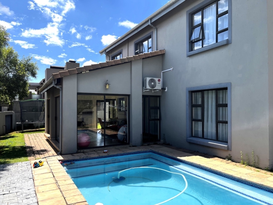 3 Bedroom Property for Sale in Newmark Estate Gauteng