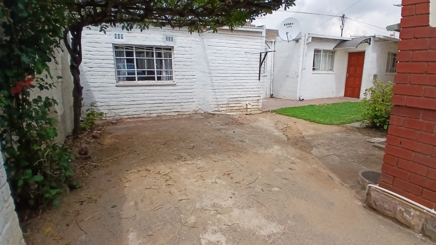 To Let 1 Bedroom Property for Rent in Orange Grove Gauteng