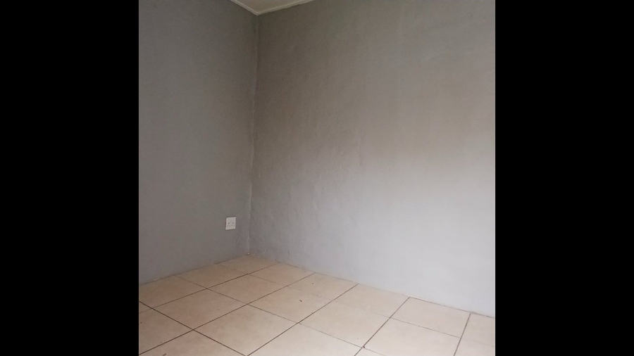 To Let 1 Bedroom Property for Rent in Orange Grove Gauteng