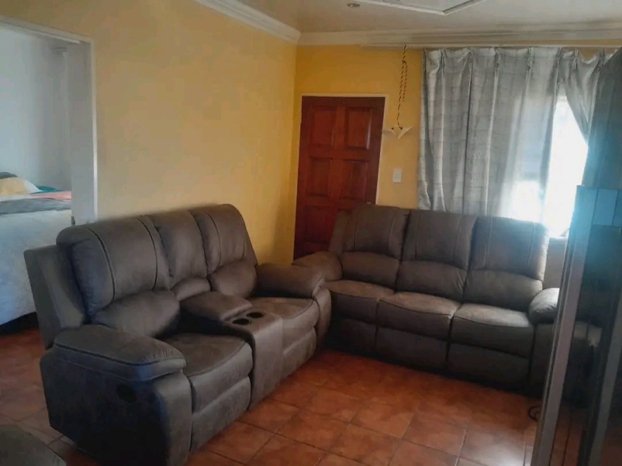 2 Bedroom Property for Sale in Aureus Gauteng
