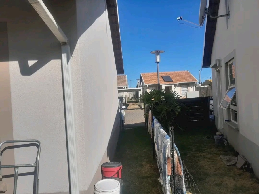 2 Bedroom Property for Sale in Aureus Gauteng