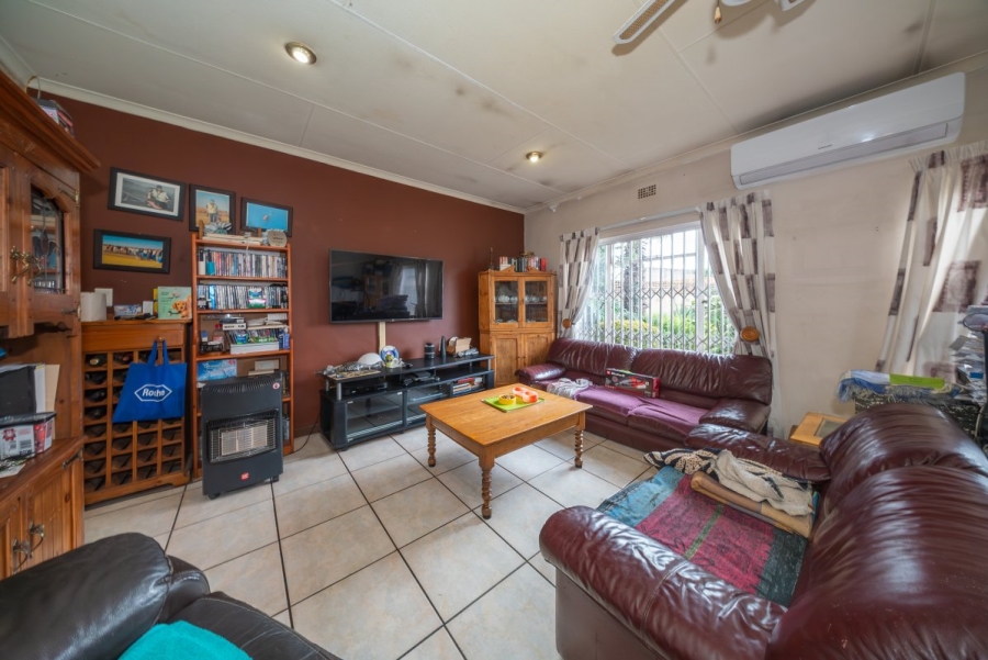 2 Bedroom Property for Sale in Wychwood Gauteng