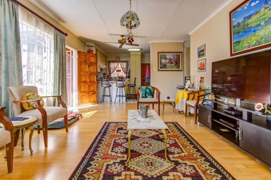 3 Bedroom Property for Sale in Glen Marais Gauteng