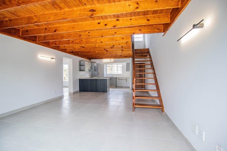 4 Bedroom Property for Sale in Kleinfontein Gauteng