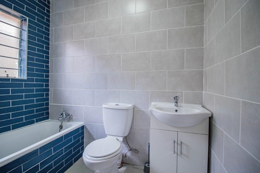 4 Bedroom Property for Sale in Kleinfontein Gauteng