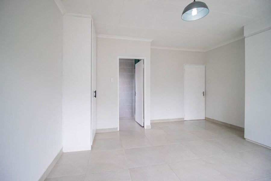 4 Bedroom Property for Sale in Kleinfontein Gauteng