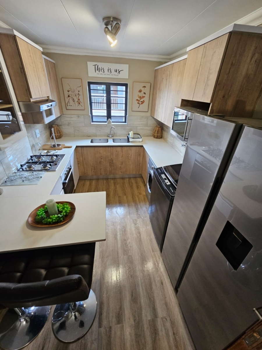 2 Bedroom Property for Sale in Roodepark Eco Estate Gauteng