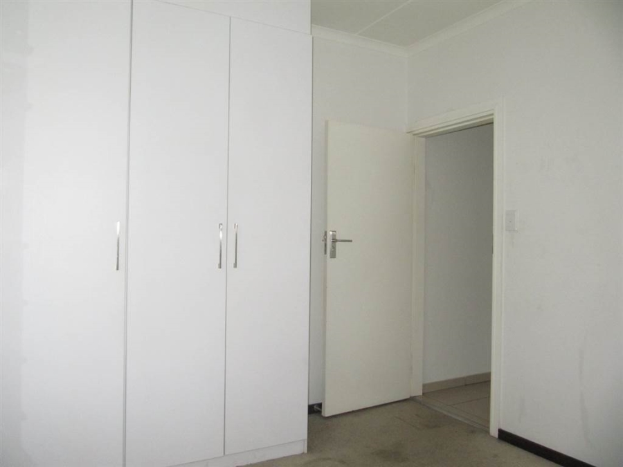 2 Bedroom Property for Sale in Carlswald Estate Gauteng