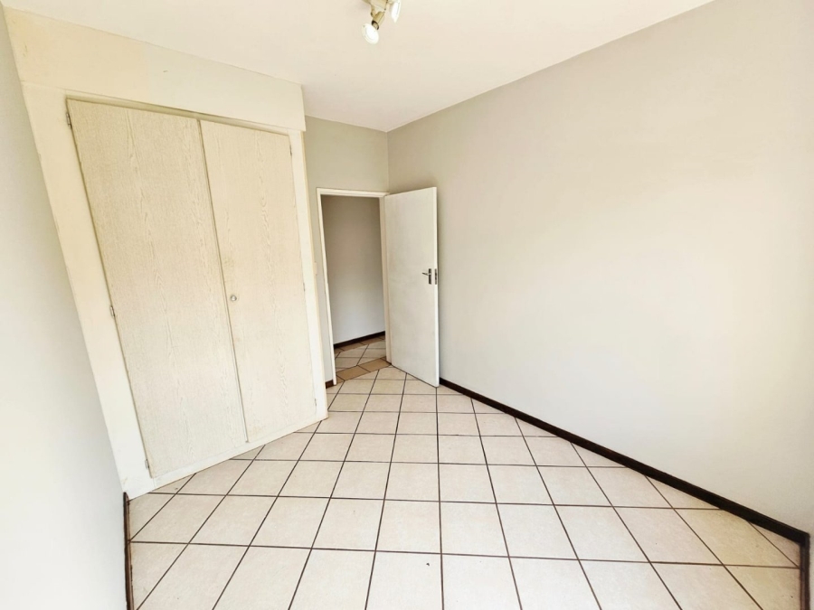 To Let 2 Bedroom Property for Rent in Monavoni Gauteng