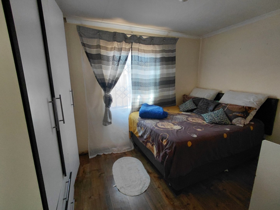 2 Bedroom Property for Sale in Protea Glen Gauteng