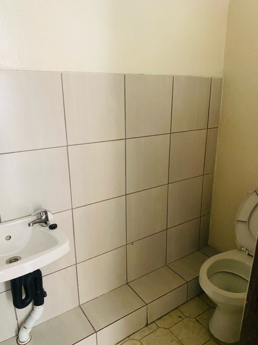 To Let  Bedroom Property for Rent in Germiston South Gauteng