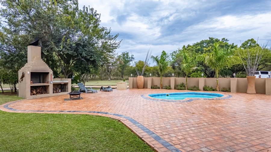 Commercial Property for Sale in Dinokeng Game Reserve Gauteng