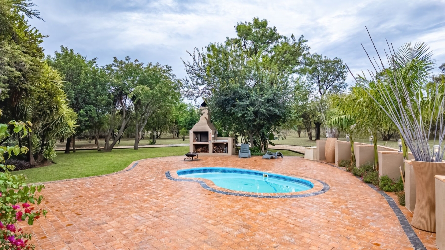 Commercial Property for Sale in Dinokeng Game Reserve Gauteng