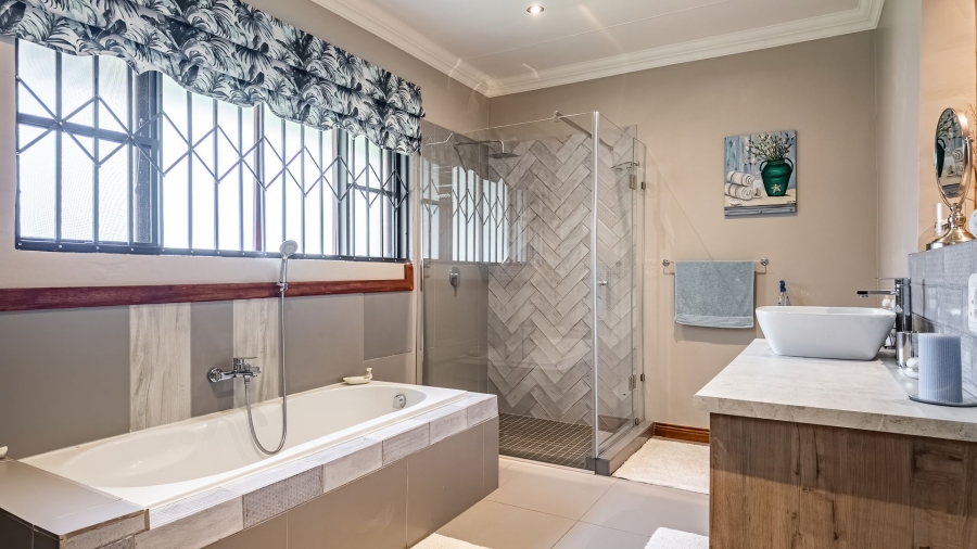 Commercial Property for Sale in Dinokeng Game Reserve Gauteng