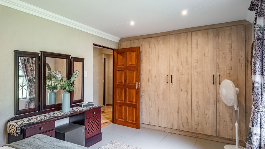 Commercial Property for Sale in Dinokeng Game Reserve Gauteng