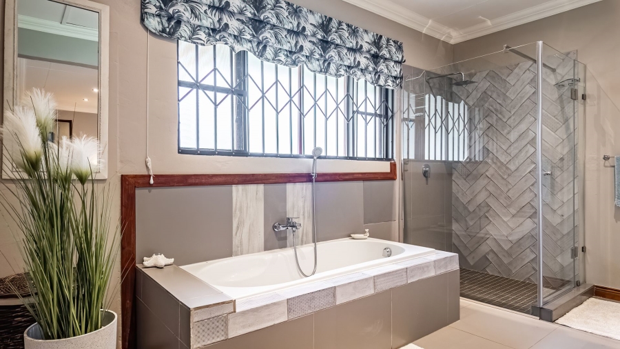 Commercial Property for Sale in Dinokeng Game Reserve Gauteng