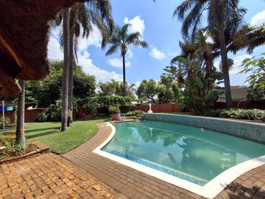 3 Bedroom Property for Sale in Sinoville Gauteng