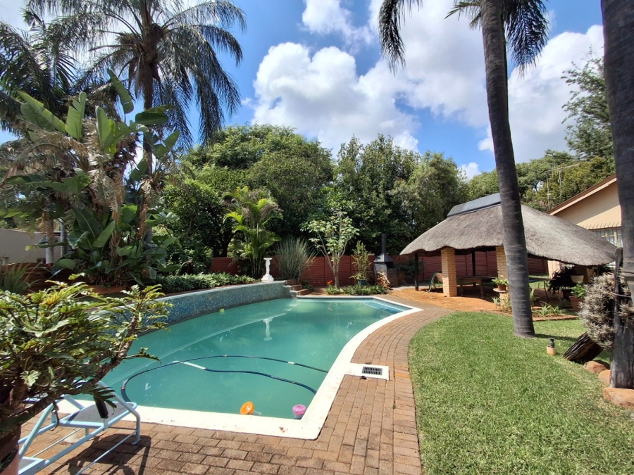 3 Bedroom Property for Sale in Sinoville Gauteng