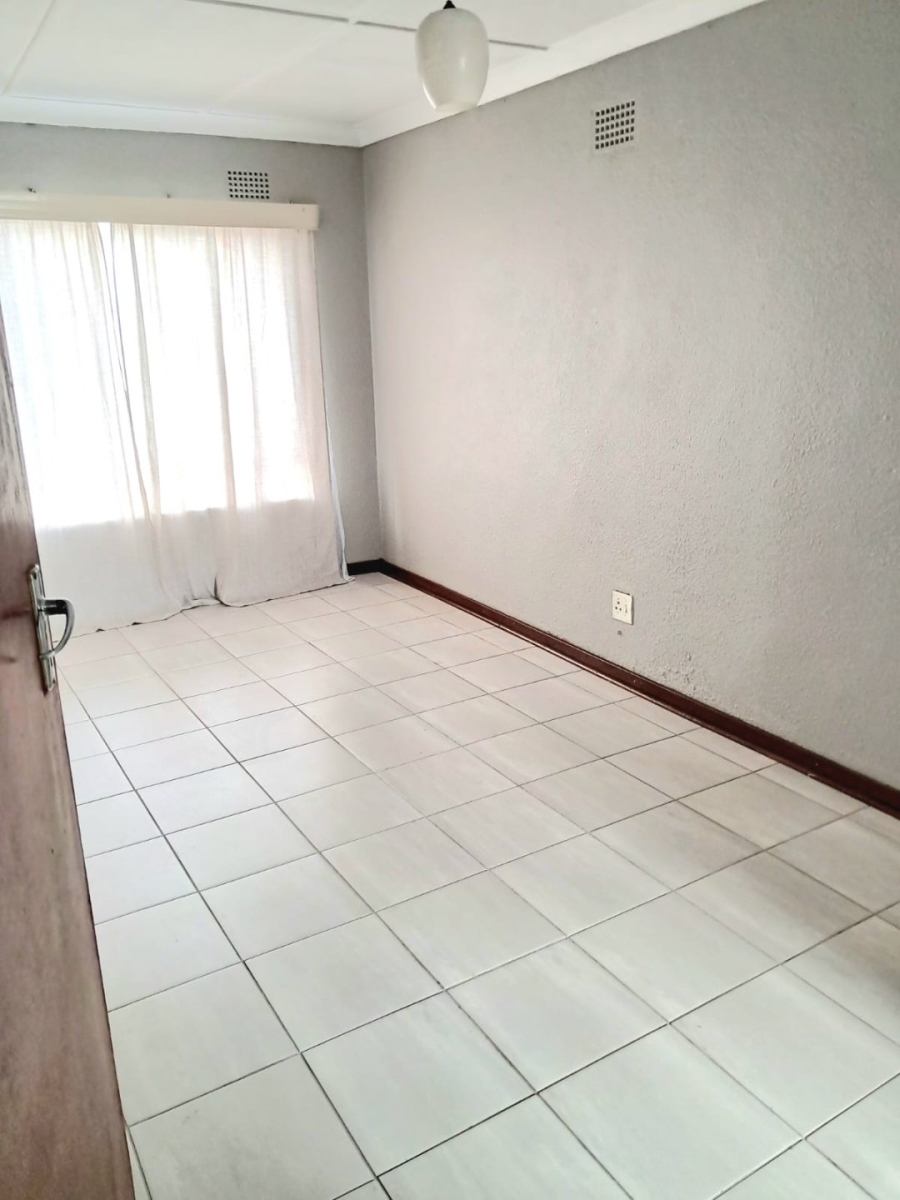 To Let  Bedroom Property for Rent in Primrose Gauteng