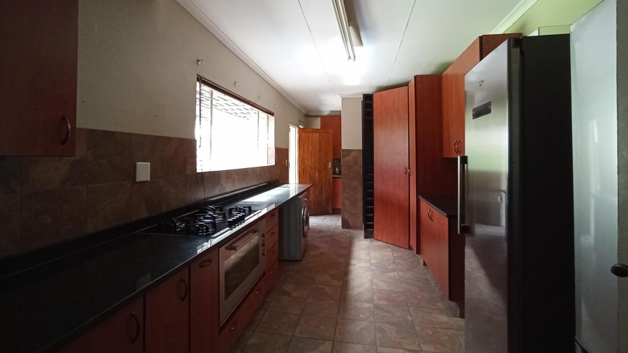 4 Bedroom Property for Sale in Waterkloof Ridge Gauteng