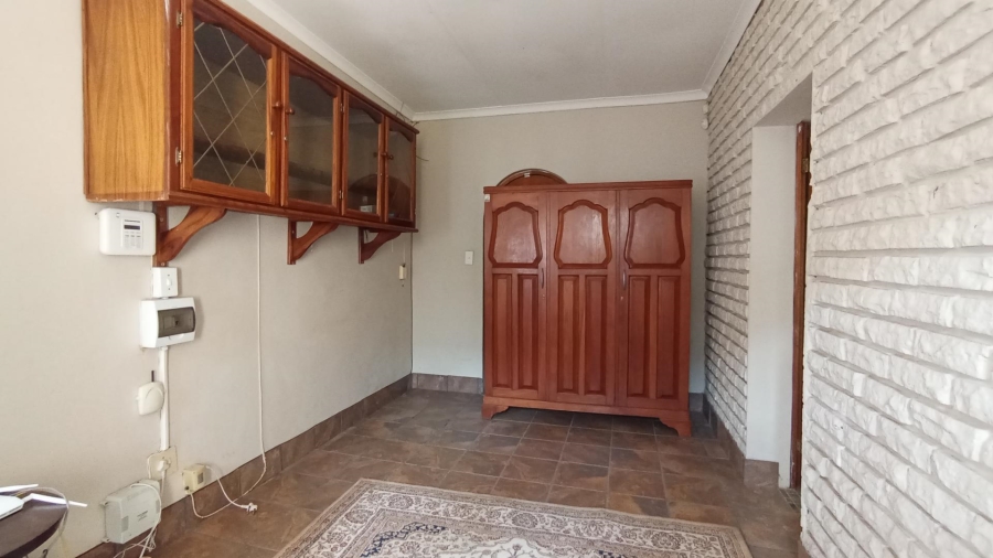 4 Bedroom Property for Sale in Waterkloof Ridge Gauteng