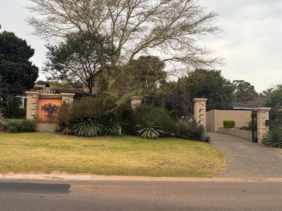 5 Bedroom Property for Sale in Waterkloof Ridge Gauteng