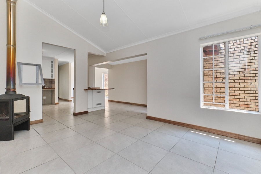 To Let 3 Bedroom Property for Rent in Allens Nek Gauteng