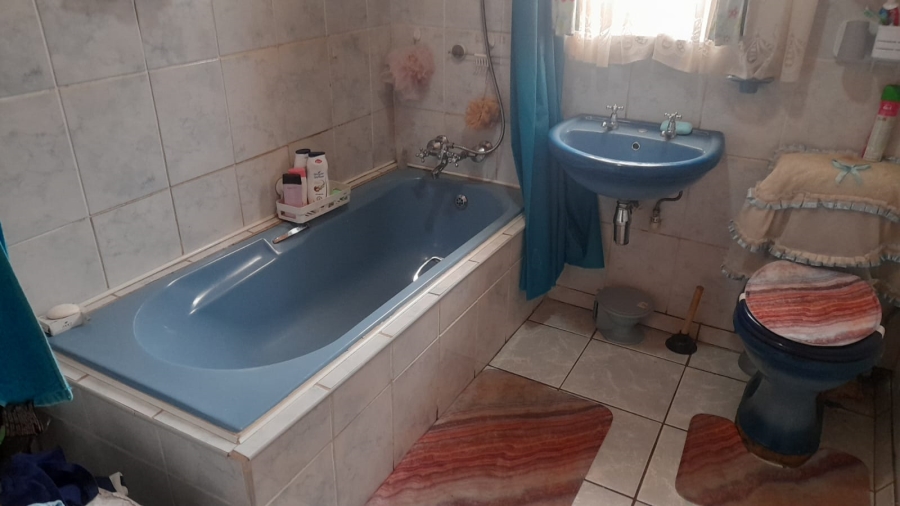 2 Bedroom Property for Sale in Vanderbijlpark CW 2 Gauteng