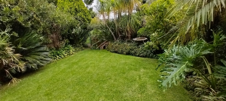 To Let 2 Bedroom Property for Rent in River Club Gauteng