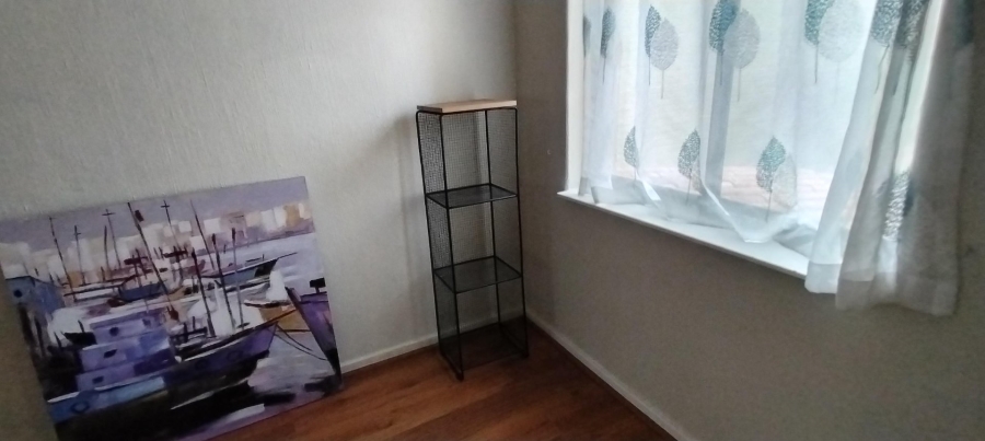 To Let 2 Bedroom Property for Rent in River Club Gauteng