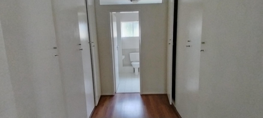 To Let 2 Bedroom Property for Rent in River Club Gauteng