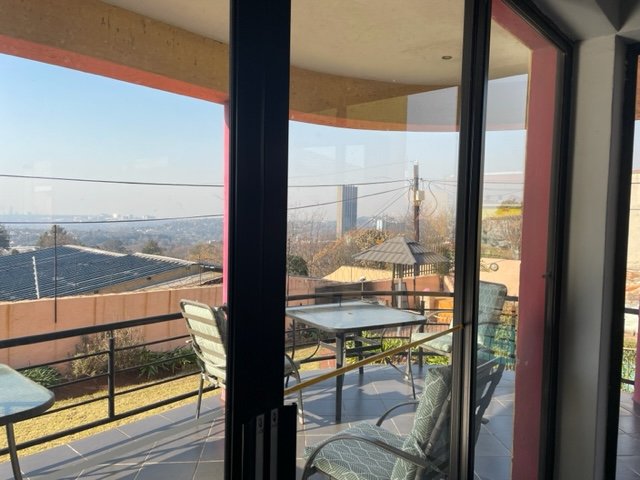 To Let 2 Bedroom Property for Rent in Auckland Park Gauteng