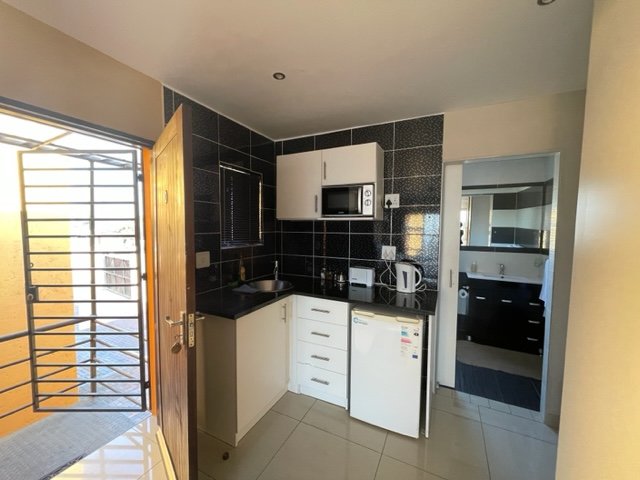 To Let 2 Bedroom Property for Rent in Auckland Park Gauteng
