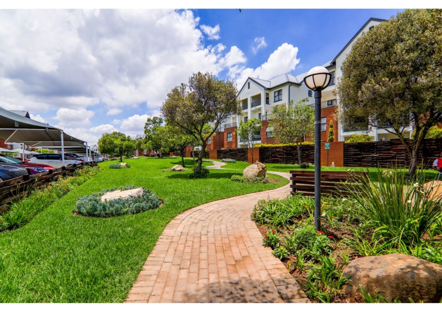 To Let 3 Bedroom Property for Rent in Greenstone Hill Gauteng