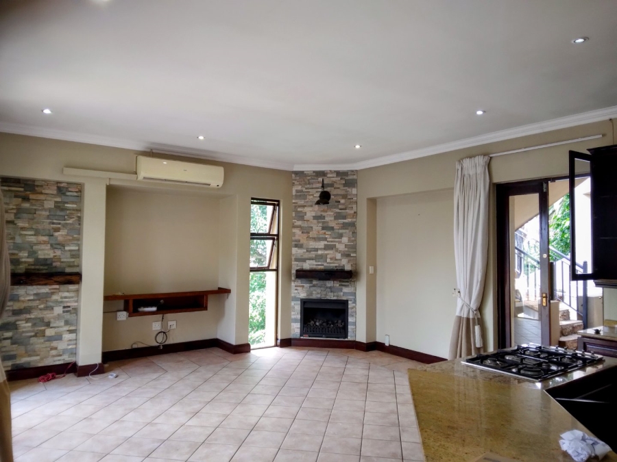 To Let 4 Bedroom Property for Rent in Waterkloof Ridge Gauteng
