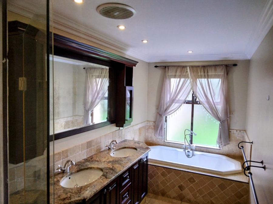To Let 4 Bedroom Property for Rent in Waterkloof Ridge Gauteng