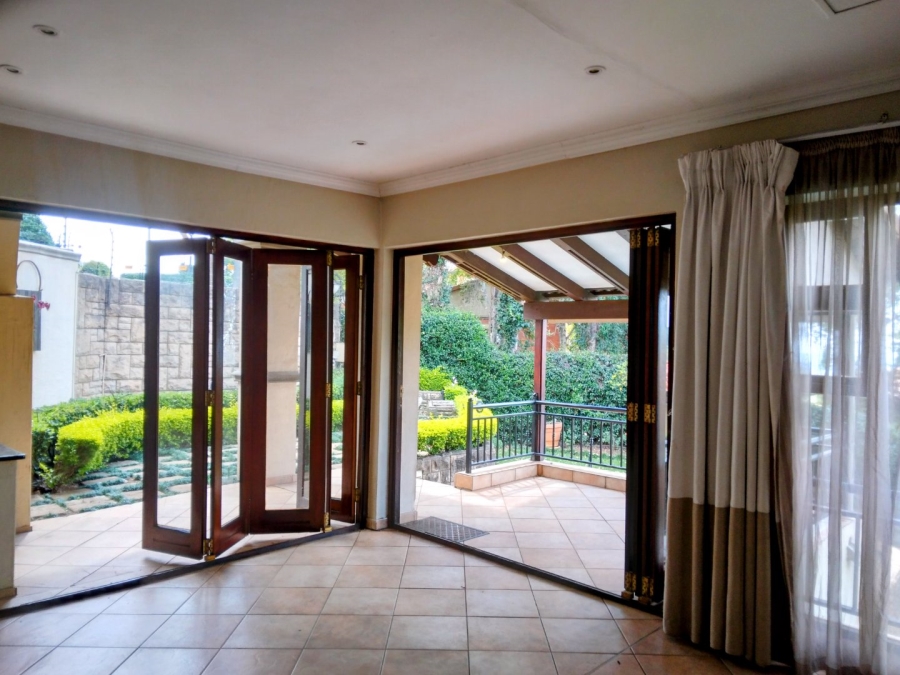 To Let 4 Bedroom Property for Rent in Waterkloof Ridge Gauteng