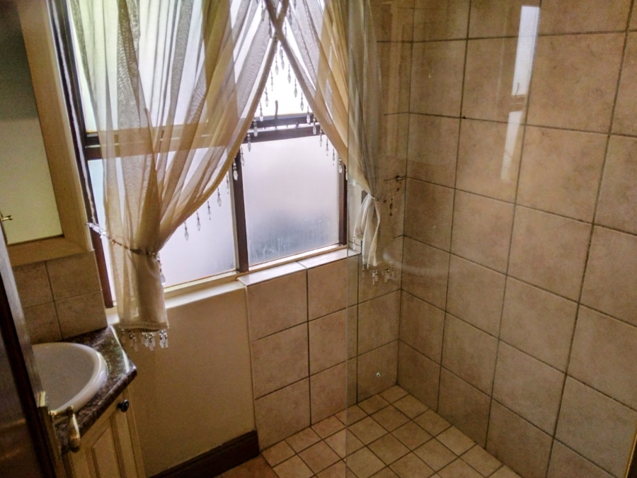 To Let 4 Bedroom Property for Rent in Waterkloof Ridge Gauteng