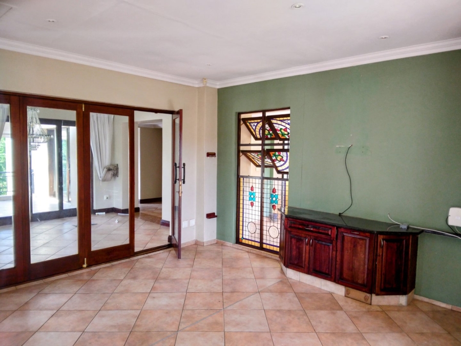 To Let 4 Bedroom Property for Rent in Waterkloof Ridge Gauteng