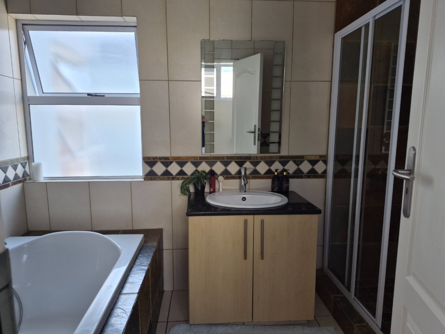 4 Bedroom Property for Sale in Ferndale Gauteng