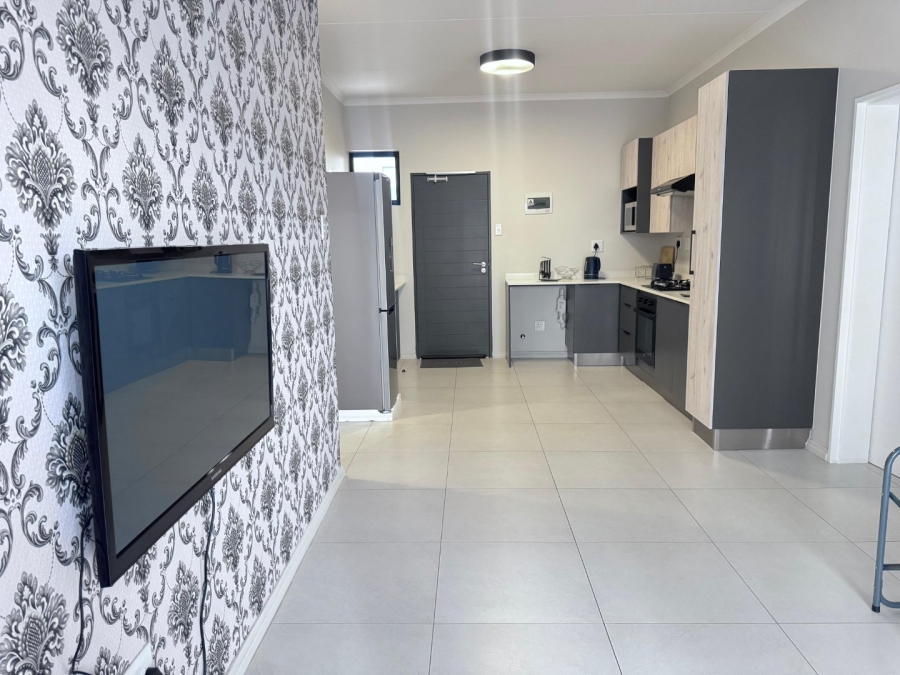 To Let 2 Bedroom Property for Rent in Halfway Gardens Gauteng